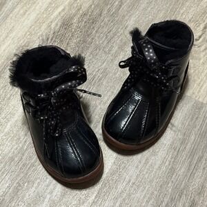 UGG Boots Black Patent Leather Duck Boots Fur Lined Star‎ Laces Size 6
